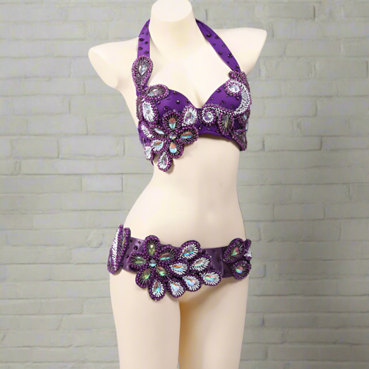  Belly Dance Suit, Belly Dance Performance Costumes, Belly Dance Performance Suit Belly Dance Costumes Showcasing high-end Egyptian belly dance costumes with ornate designs. Shop luxurious Badla sets, intricate bra and belt sets, and elaborately decorated outfits. Ideal for performances, our premium collection features exquisite detailing, rich fabrics, and elegant styles for a stunning stage presence
